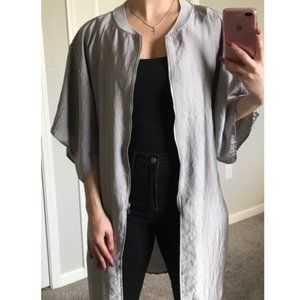 Zara M Grey/Metallic Satin Zip Front Kimono Sleeve Duster